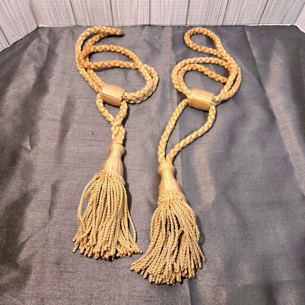 Set of 2‎ Vtg  Beige Braided Cord Curtain Tiebacks with Tassels and Wooden Beads